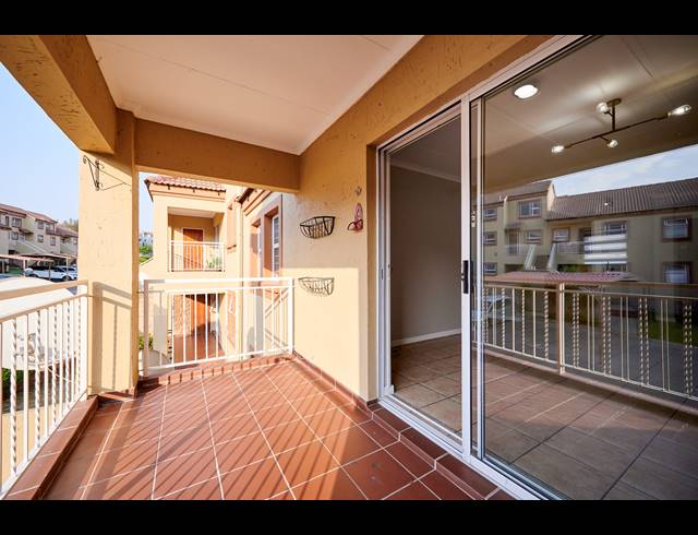 2 BEDROOM APARTMENT SOLD IN SUNNINGHILL